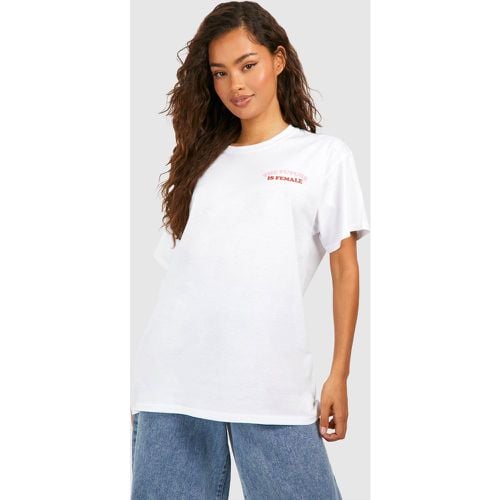 T-shirt oversize in cotone con stampa The Future Is Female ad altezza taschino - boohoo - Modalova