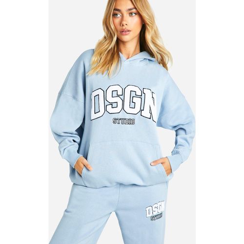 Felpa oversize Dsgn con applique in spugna e cappuccio - boohoo - Modalova