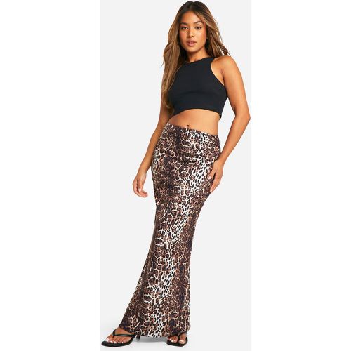 Falda Petite Maxi De Tela Jersey Con Estampado De Leopardo - boohoo - Modalova