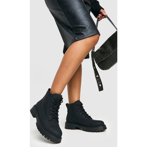 Botas Militares Gruesas Con Cordones Cruzados - boohoo - Modalova