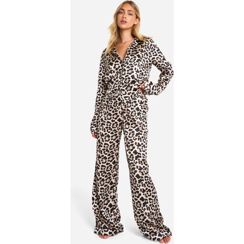 Pijama De Pantalón Largo Y Raso Con Estampado De Leopardo - boohoo - Modalova