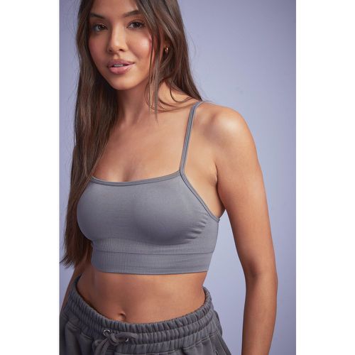 Reggiseno sportivo imbottito a coste senza cuciture - boohoo - Modalova