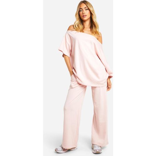 Set felpa a maniche corte asimmetrica con scollo Bardot & pantaloni tuta - boohoo - Modalova