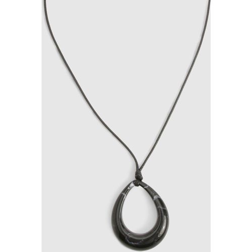 Collana con pendente a corda, Nero - boohoo - Modalova