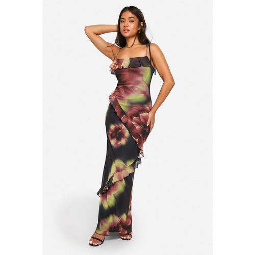 Vestito maxi Petite a fiori in colori accesi con arricciature - boohoo - Modalova