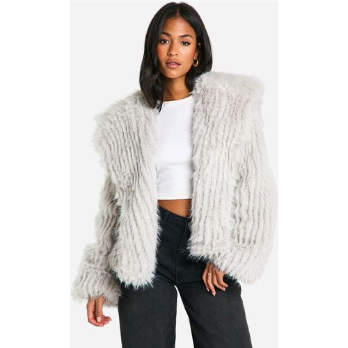 Chaqueta Tall Oversize De Pelo Sintético Con Cuello - boohoo - Modalova