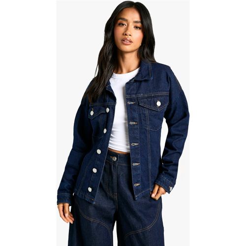 Giacca in denim Petite color indaco con coulisse in vita - boohoo - Modalova