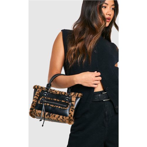 Bolso Mini Con Ribete De Pelo Sintético - boohoo - Modalova