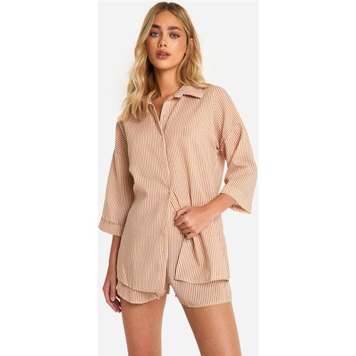 Set camicia oversize effetto lino a righe & pantaloncini - boohoo - Modalova