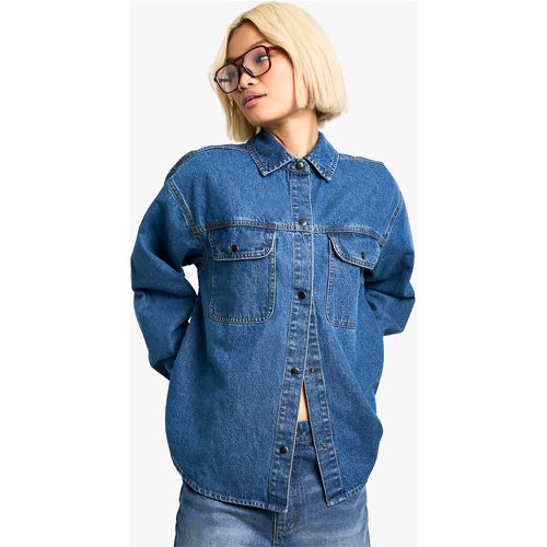 Camisa Oversize Vaquera Con Lavado De Ácido - boohoo - Modalova