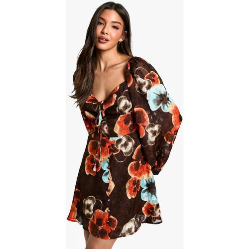 Vestito Skater stile Boho a fiori con maniche a campana - boohoo - Modalova