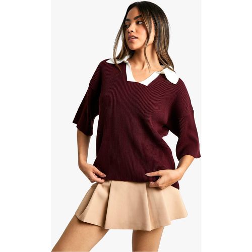 Top da Rugby oversize in maglia a coste con scollo a V - boohoo - Modalova