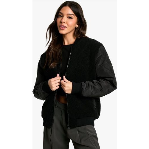 Chaqueta Bomber De Borreguito Sintético - boohoo - Modalova