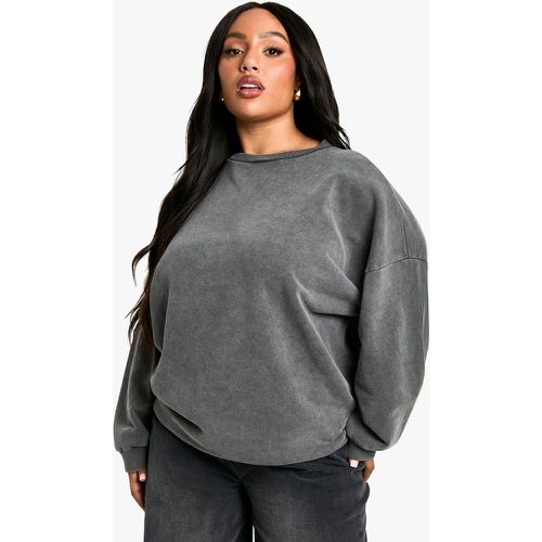 Felpa Plus Size rilassata in lavaggio acido - boohoo - Modalova