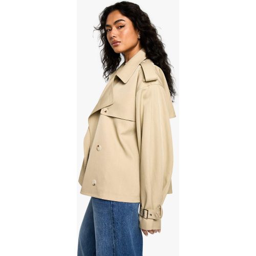 Cappotto Trench Corto Con Cintura - boohoo - Modalova