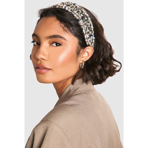 Diadema Ancha De Buclé Con Estampado De Cuadros - boohoo - Modalova