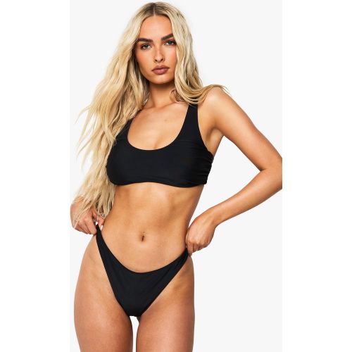 Costume intero - Top bikini Essentials con scollo rotondo e coppa abbondante - boohoo - Modalova