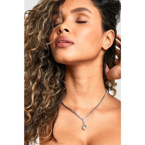 Collana con pendente e strass - boohoo - Modalova