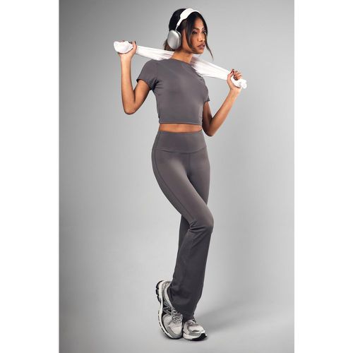 Legging da yoga a zampa Dsgn Studio Sports super morbidi Sculpt - boohoo - Modalova