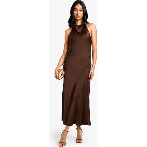 Vestido Maxi De Raso Texturizado Con Escote Halter - boohoo - Modalova