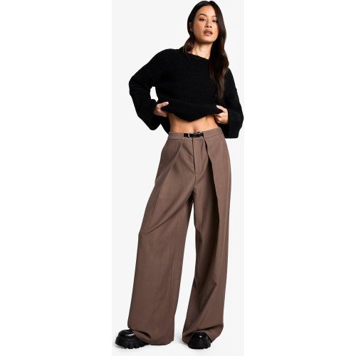 Pantalón Tall Entallado Plisado Con Cinturón - boohoo - Modalova