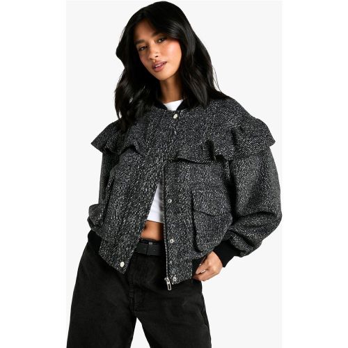 Giacca Bomber Petite effetto lana con volant - boohoo - Modalova