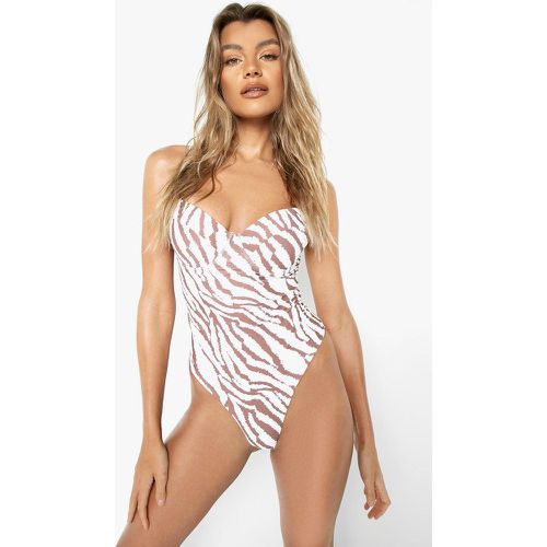 Costume intero tigrato con spalline e ferretto - boohoo - Modalova