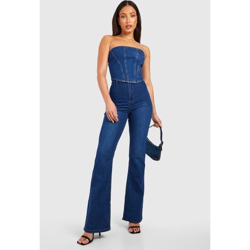 Jeans a zampa Tall Basics Skinny Fit a vita alta - boohoo - Modalova