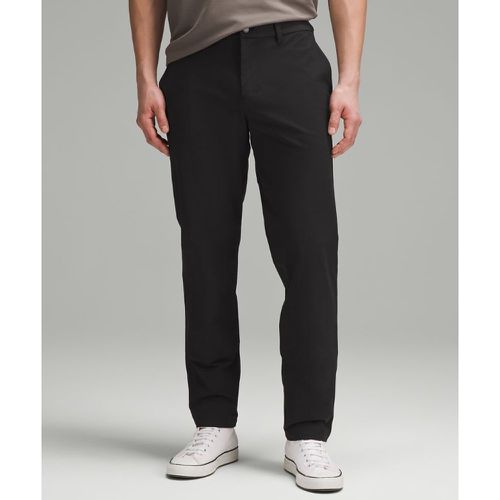 – ABC Chinohose im Classic Fit Stretch- VersaTwill für Männer – 86 cm – Größe 28 - lululemon - Modalova