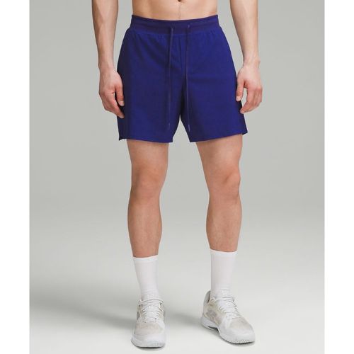 – Tennis-Shorts mit Ventilationsschlitz Classic Fit für Männer – 15 cm – Größe XL - lululemon - Modalova
