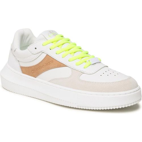 Sneakers - Chunky Cupsole Gel Backtab Fluo YM0YM00673 White/Ancient White - Calvin Klein Jeans - Modalova