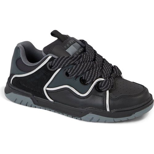 Sneakers - Tjw Skate Sneaker Oversize Lace EN0EN02279 Black / New Charcoal / Silver BDS - Tommy Jeans - Modalova