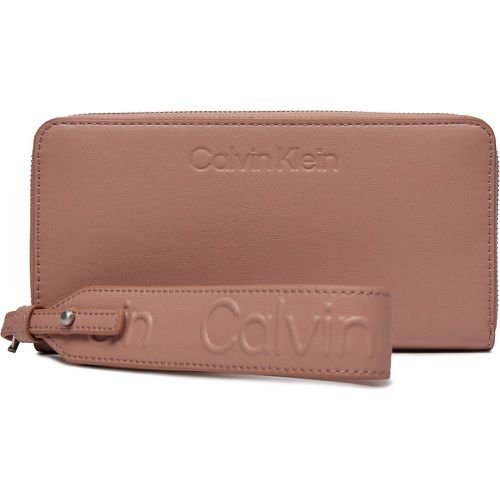 Portafoglio grande da donna Gracie Wallet W/Strap Lg K60K611388 - Calvin Klein - Modalova