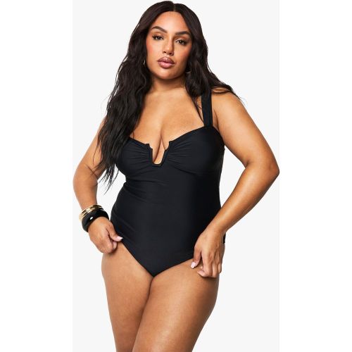 Costume intero Plus Size contenitivo addominale con ruches frontali - boohoo - Modalova
