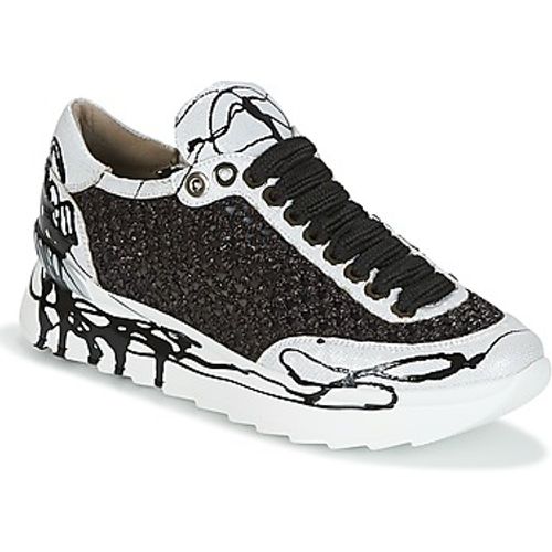 CARK women's Shoes (Trainers) in - Now - Modalova