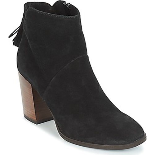 CARESSE women's Low Ankle Boots in - André - Modalova