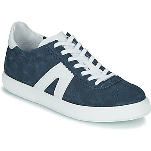 GILOT men's Shoes (Trainers) in - André - Modalova