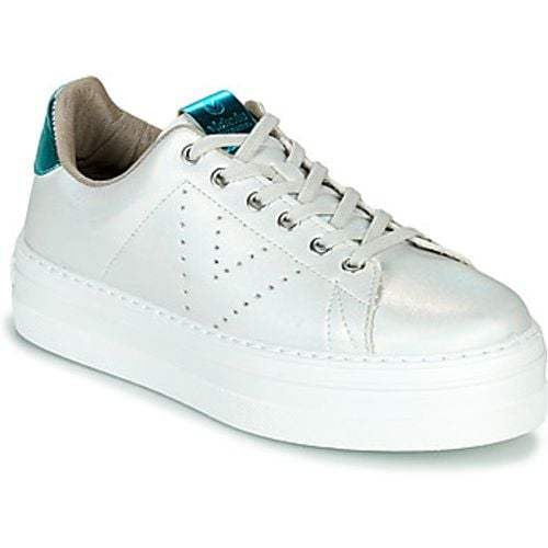 BARCELONA METAL women's Shoes (Trainers) in - Victoria - Modalova