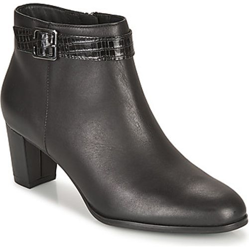 KAYLIN60 BOOT women's Low Ankle Boots in - Clarks - Modalova