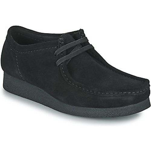 WALLABEE EVO men's Casual Shoes in - Clarks - Modalova