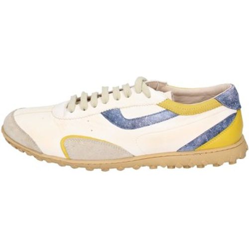 BC860 PER001-PER8 men's Trainers in - Moma - Modalova