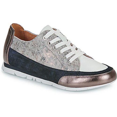 CAMINO women's Shoes (Trainers) in - Karston - Modalova