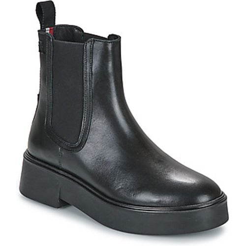 MINIMAL LEATHER CHELSEA LOGOTAPE women's Mid Boots in - Tommy Hilfiger - Modalova