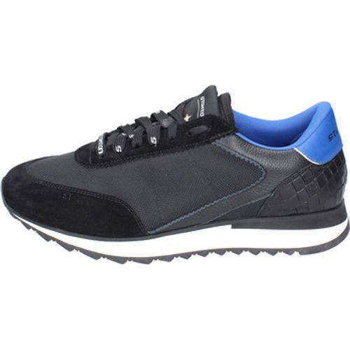 EY771 men's Trainers in - Stokton - Modalova