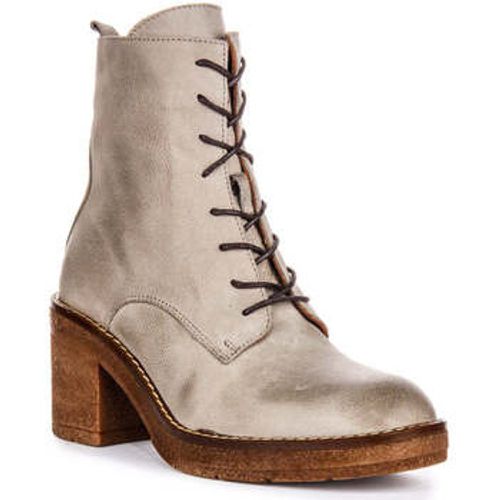 Justinreess Womens Soft Beige Leather Lace up Ankle Boots women's Boots in - Justinreess England - Modalova