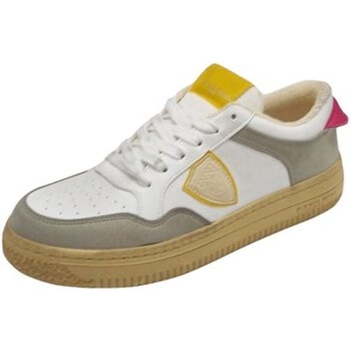 Sneaker LYON LOW CP02 - Philippe Model - Modalova