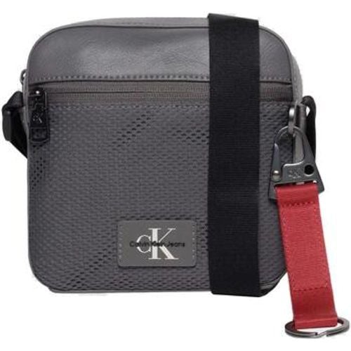 Taschen TAGGED SQUARE CAMERA 18 K50K511779 - Calvin Klein Jeans - Modalova