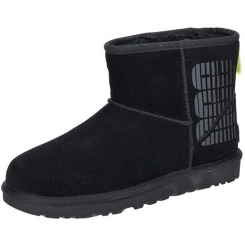 Stiefel Stiefeletten CLASSIC MINI SIDE LOGO 1144057-BLK - Ugg - Modalova