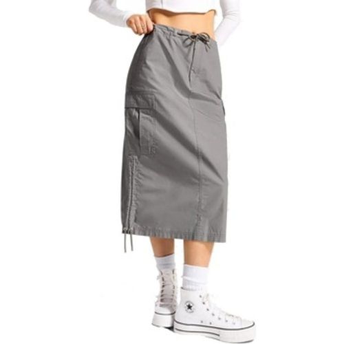 Hosen LONG WOWEN CARGO SKIRT SHARKSKIN - Converse - Modalova