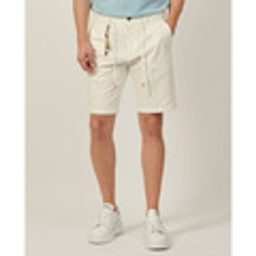 Pantaloni corti Bermuda uomo modello chinos in cotone - Yes Zee - Modalova